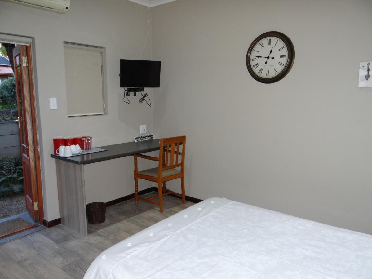 La Paix Guesthouse Beaufort West Exterior foto